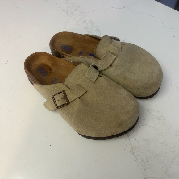 Birkenstock Boston Clogs in Taupe - Picture 9 of 11